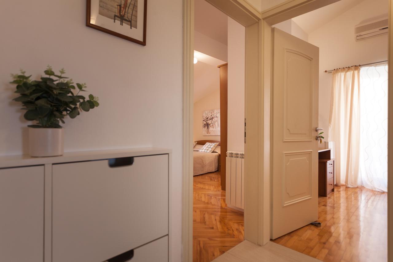 Apartments Alice Ровинь Экстерьер фото